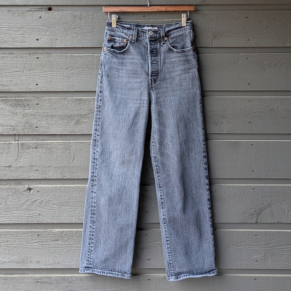 Levi's Premium Ribcage Straight Leg Jeans Faded Black Gray W27 L27 Button Fly - Picture 1 of 10